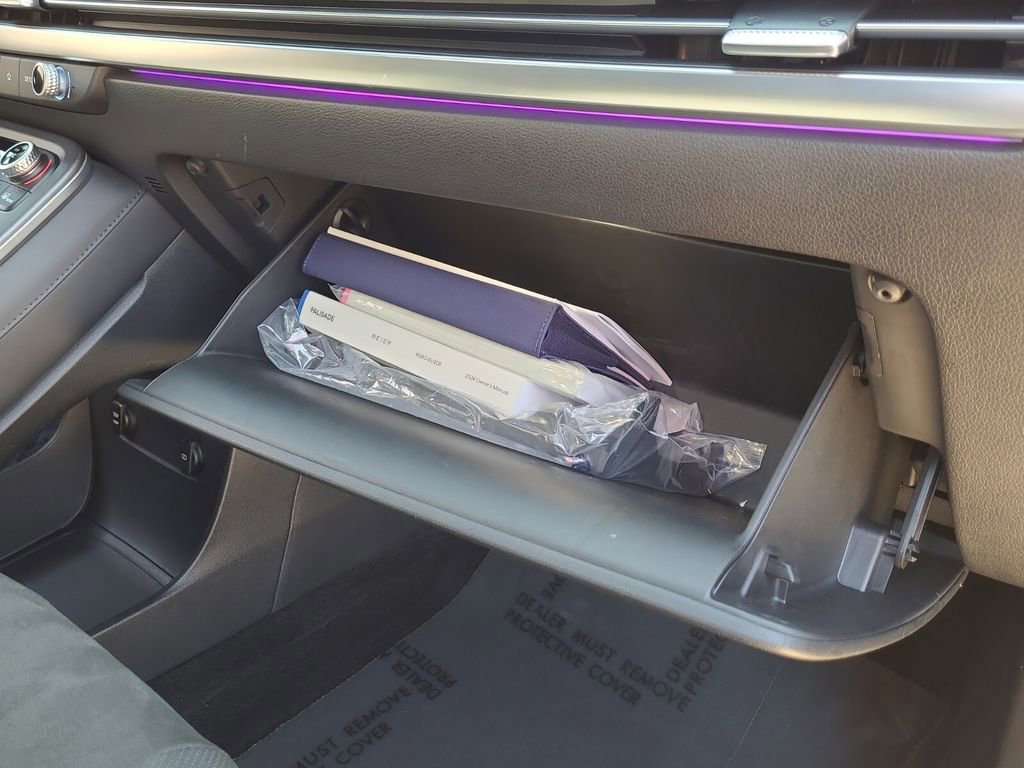 Used 2024 Hyundai Palisade Calligraphy image 22