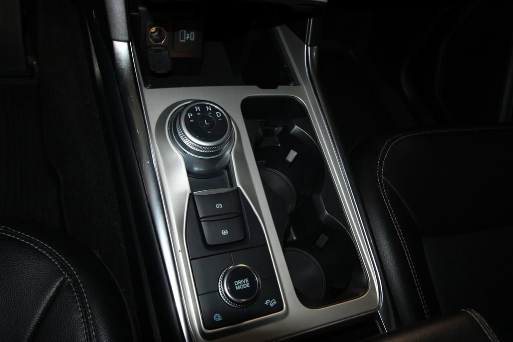 Used 2022 Ford Explorer Limited w/ Equipment Group 301A image 20
