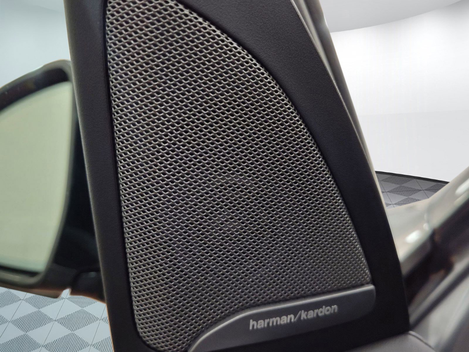 Used 2026 BMW X5 xDrive40i w/ M Sport Package AWD/4WD image 21