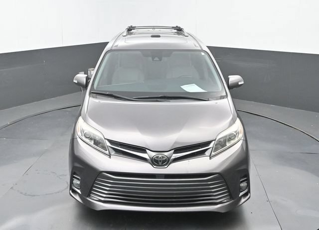 Used 2019 Toyota Sienna Limited FWD image 29