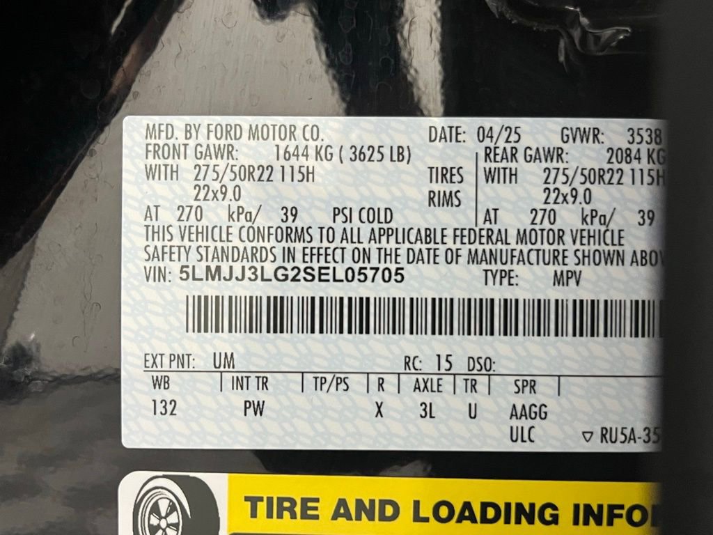 Used 2025 Lincoln Navigator L Reserve image 38