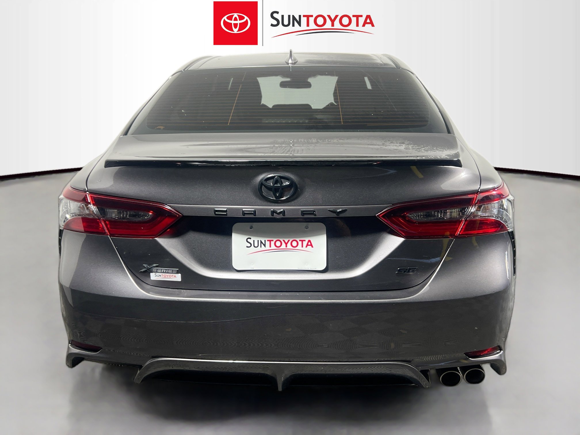 Used 2023 Toyota Camry SE image 5