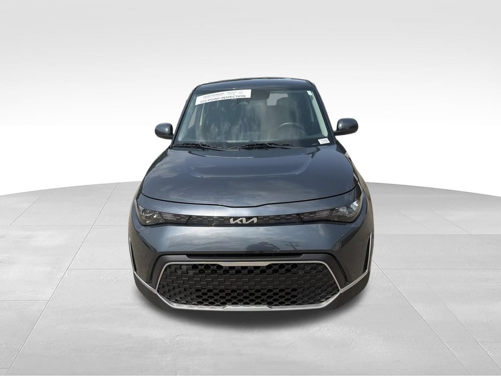 Used 2025 Kia Soul LX w/ LX Technology Package FWD image 8