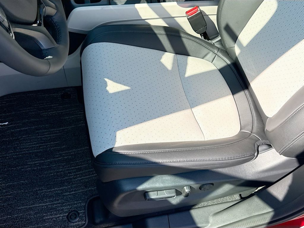 New 2027 Honda Odyssey Elite image 24