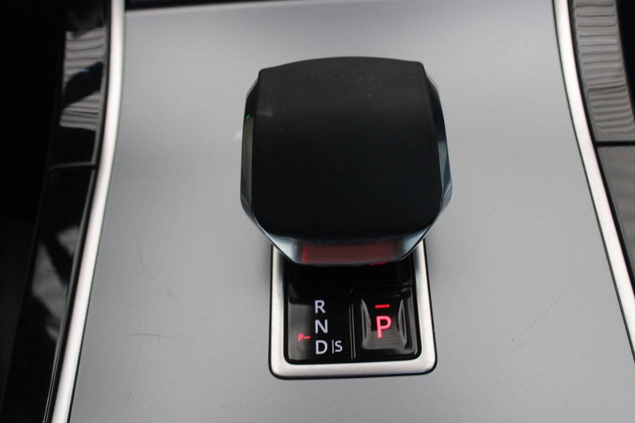 Used 2024 Land Rover Range Rover Evoque S AWD/4WD image 37