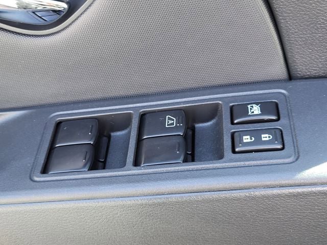 Certified 2024 Nissan Frontier SV AWD/4WD image 8