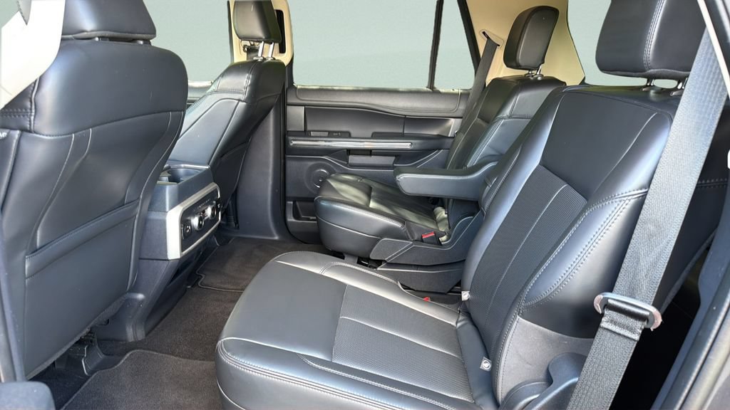 Used 2022 Ford Expedition XLT RWD image 33