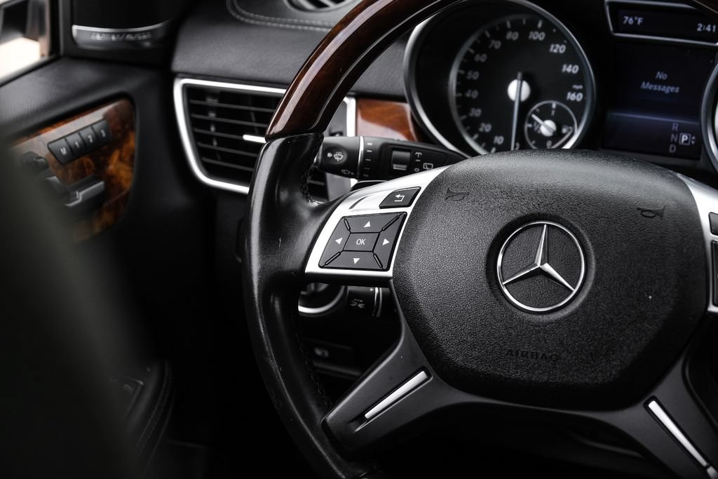 Used 2015 Mercedes-Benz GL 550 4MATIC image 14