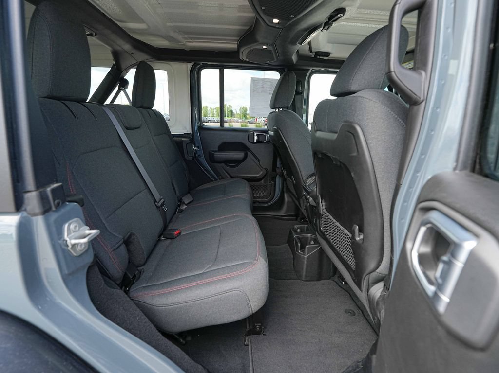 Used 2025 Jeep Wrangler Unlimited Rubicon AWD/4WD image 23