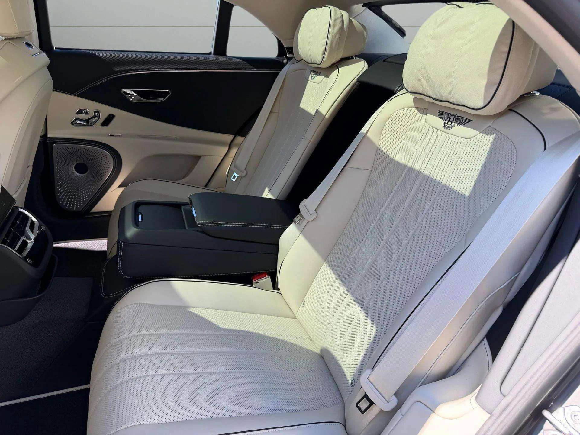New 2026 Bentley Flying Spur Plug-In Hybrid AWD/4WD image 21