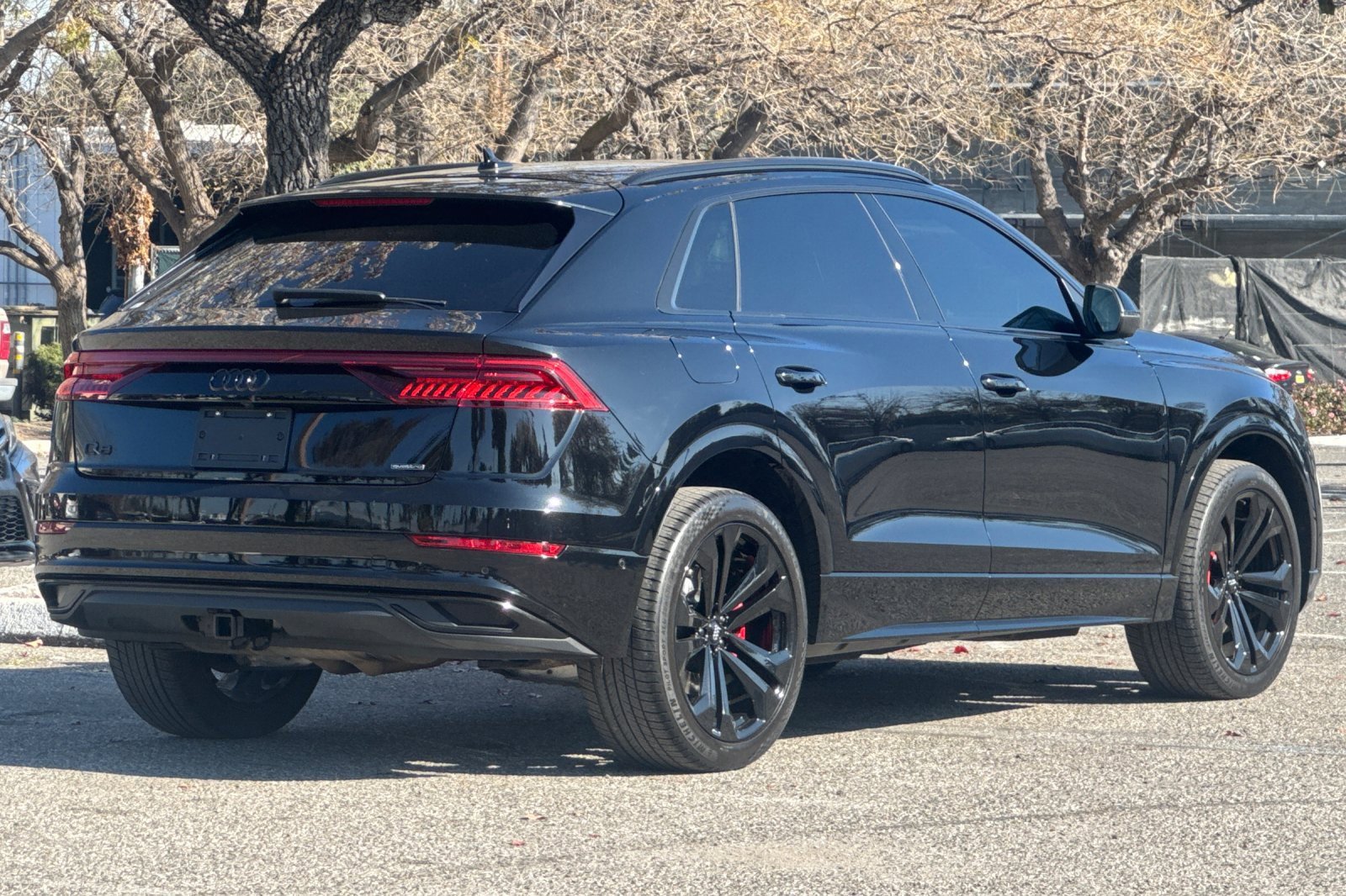 Used 2019 Audi Q8 Prestige w/ Towing Package image 4