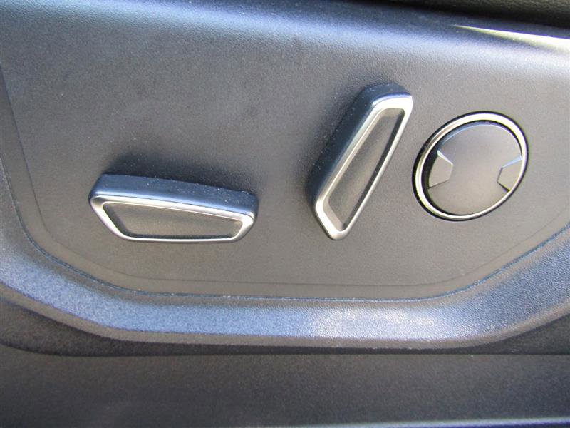 Used 2018 Ford F150 Raptor w/ Equipment Group 802A Luxury image 13