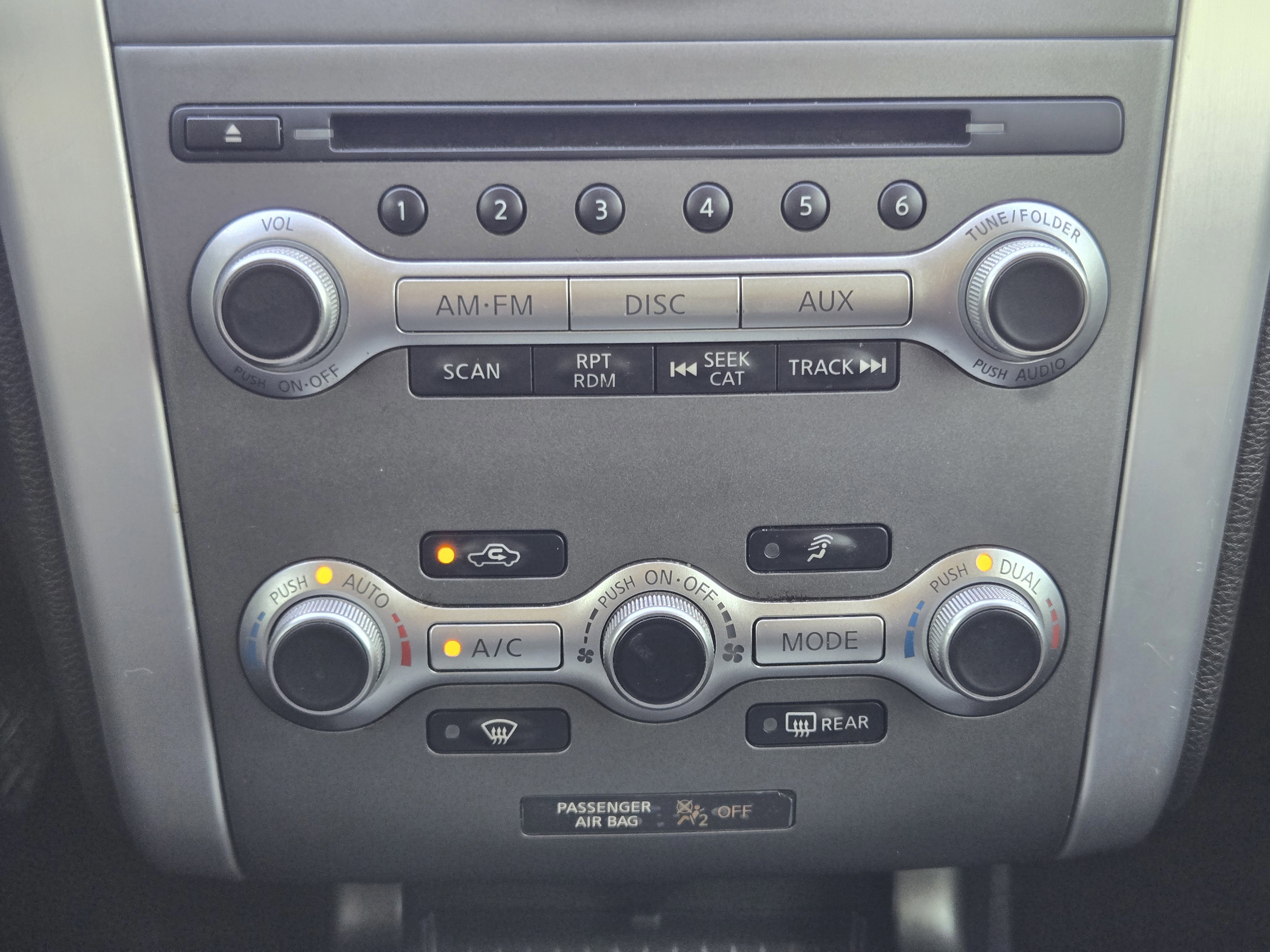Used 2014 Nissan Murano SV FWD image 16