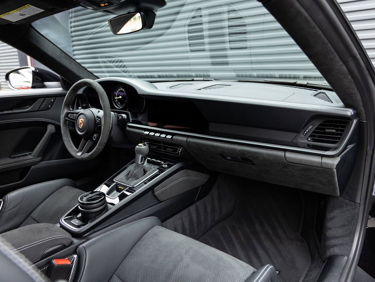 Certified 2024 Porsche 911 GT3 image 29