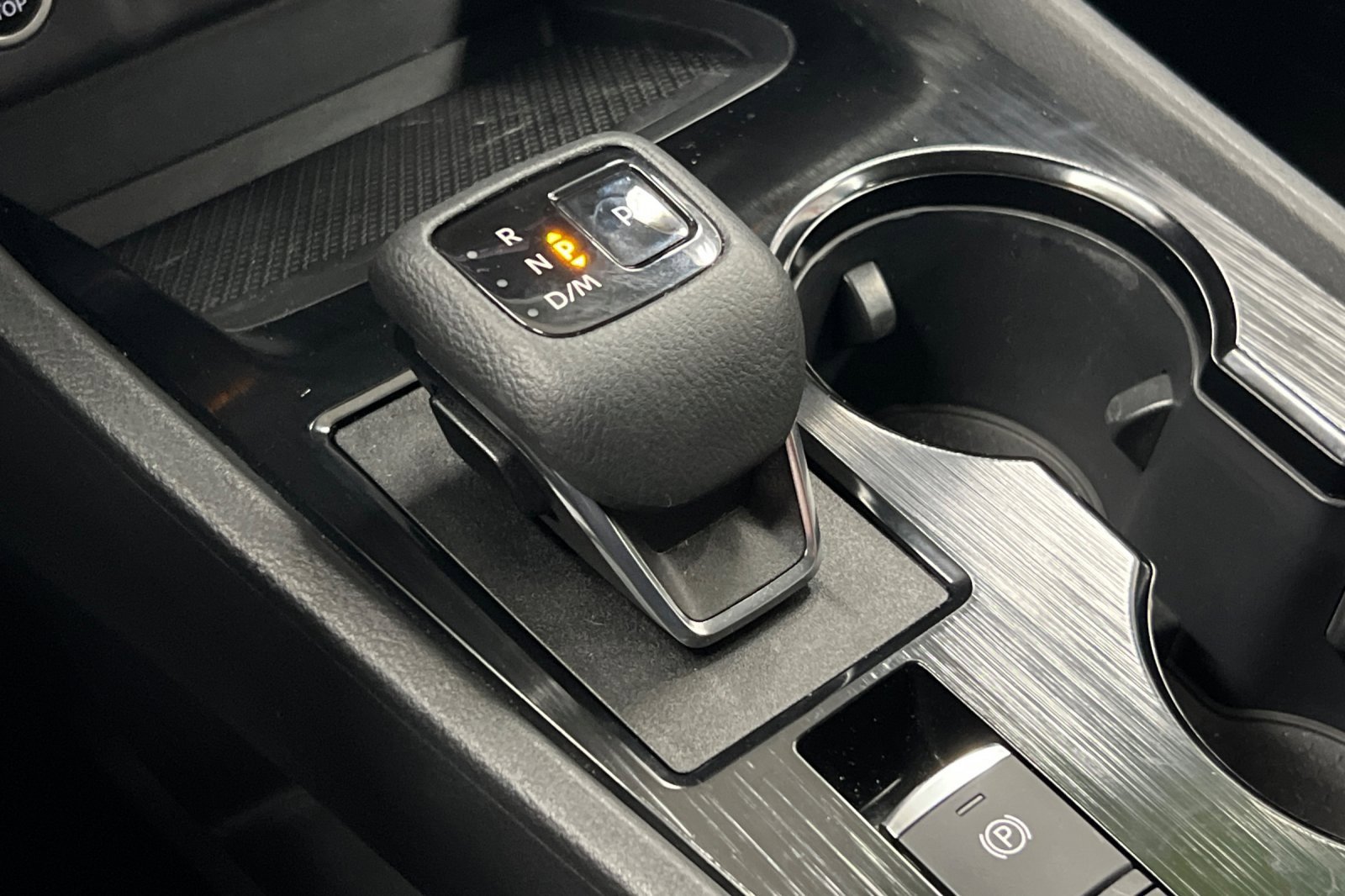 Used 2023 Nissan Rogue SV image 20