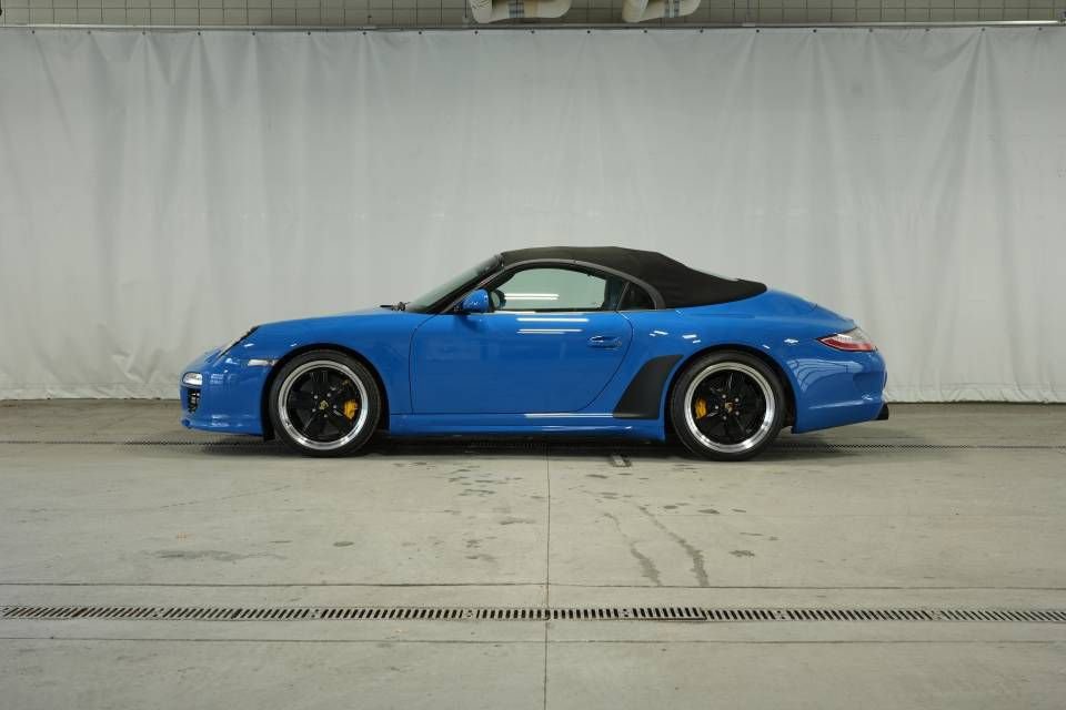Used 2011 Porsche 911 Speedster image 2