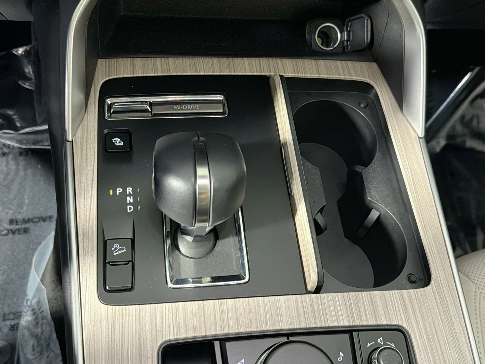 Used 2024 MAZDA CX-90 Plug-In Hybrid w/ Premium Pkg AWD/4WD image 24