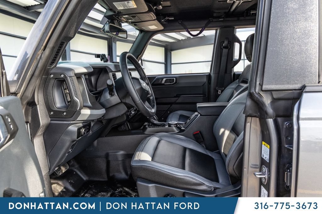 Used 2024 Ford Bronco Big Bend AWD/4WD image 4