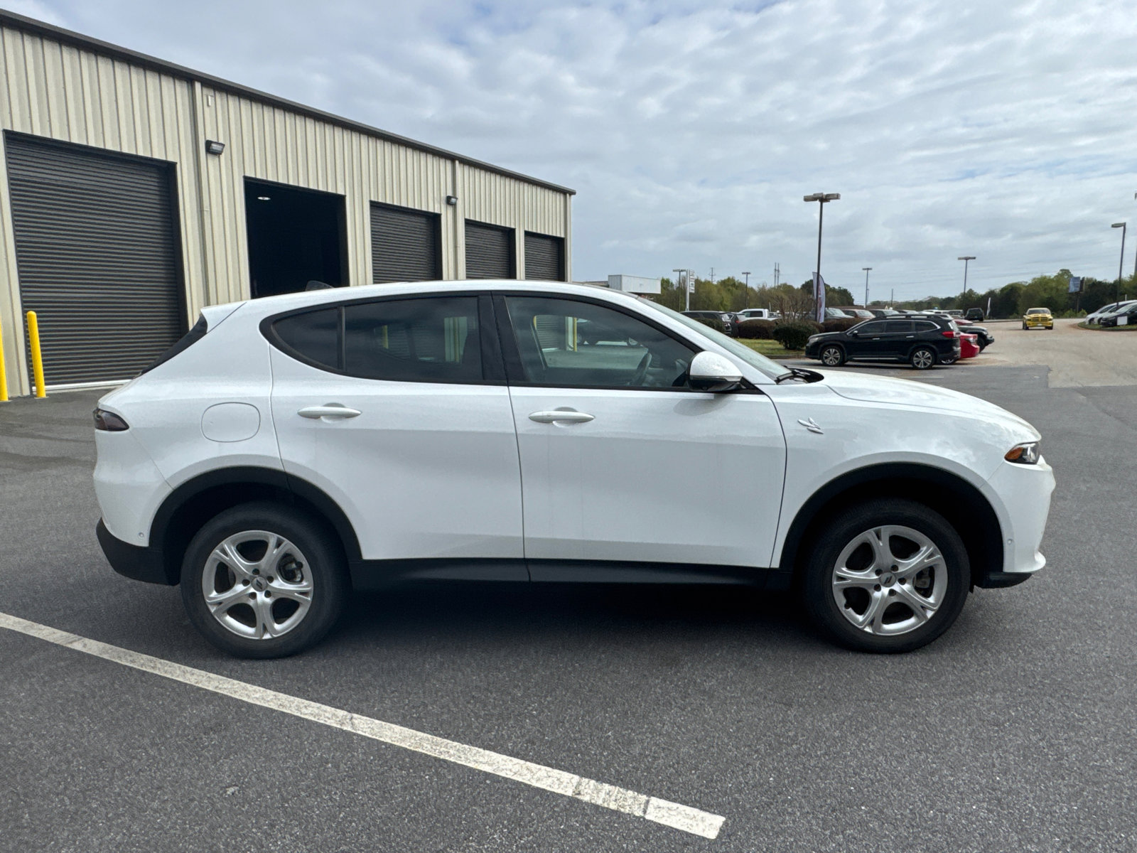 Used 2024 Dodge Hornet GT image 4