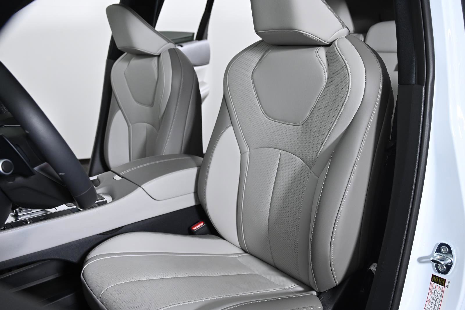 Certified 2026 INFINITI QX60 Luxe w/ Cargo Package image 23