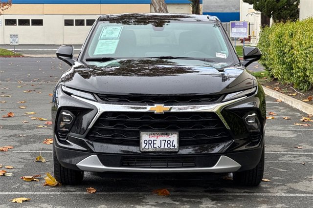 Used 2025 Chevrolet Blazer LT image 9