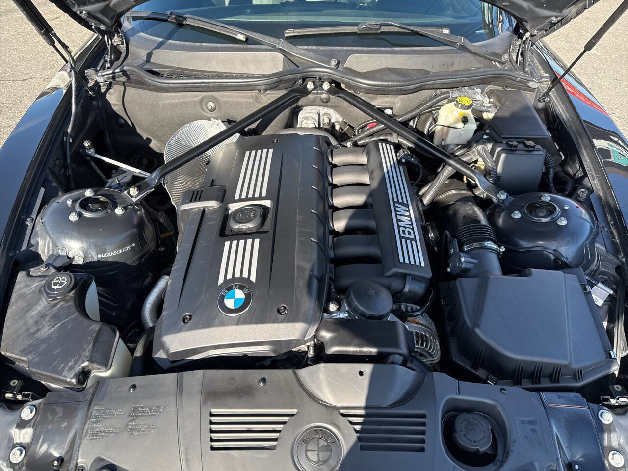 Used 2007 BMW Z4 3.0si image 8