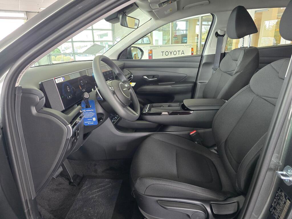 New 2026 Hyundai Tucson Blue SE image 17