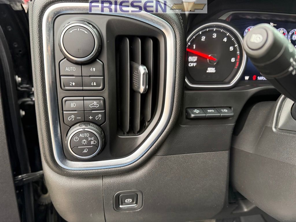 Used 2019 Chevrolet Silverado 1500 High Country w/ High Country Premium Package image 17