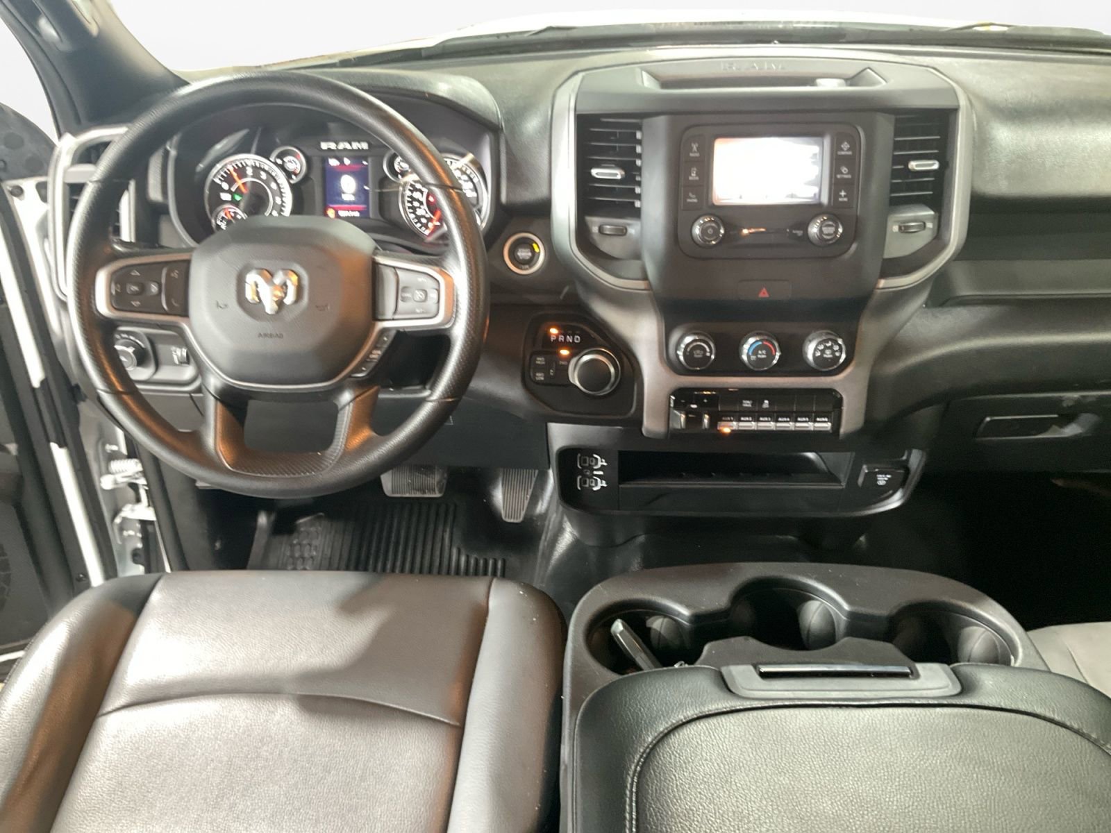 Used 2024 RAM 2500 Tradesman w/ Chrome Appearance Group image 10