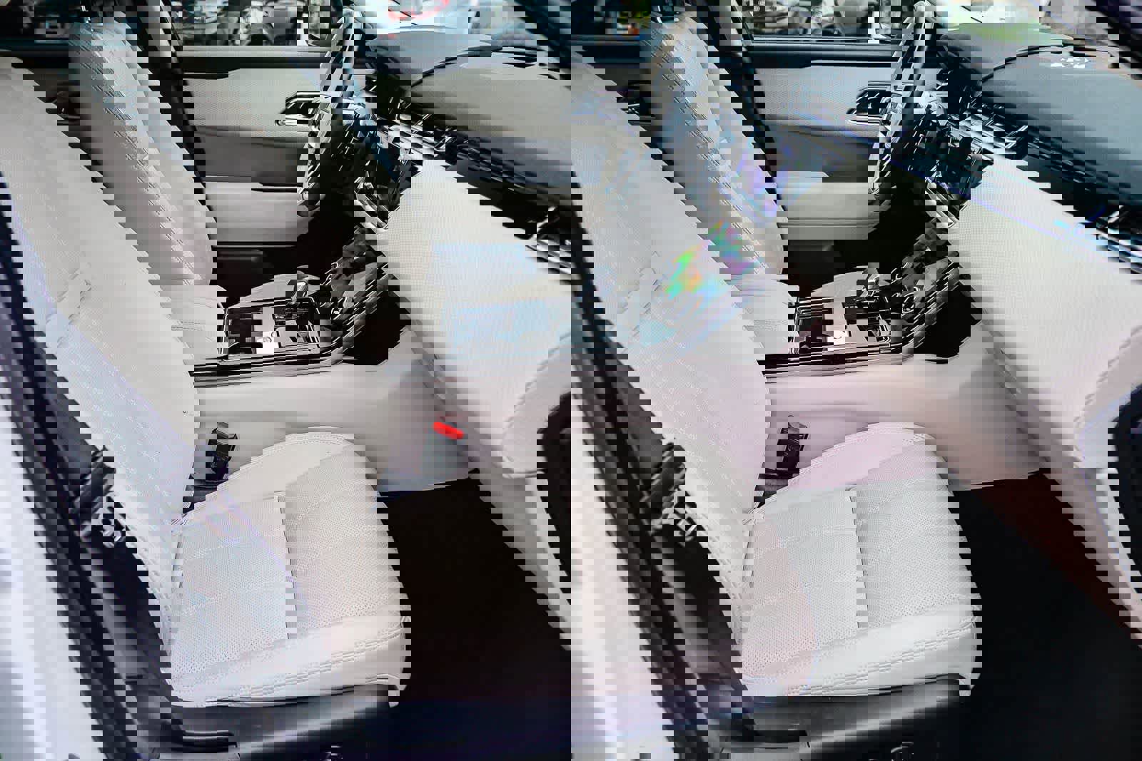 Used 2023 Land Rover Range Rover Velar R-Dynamic S AWD/4WD image 17