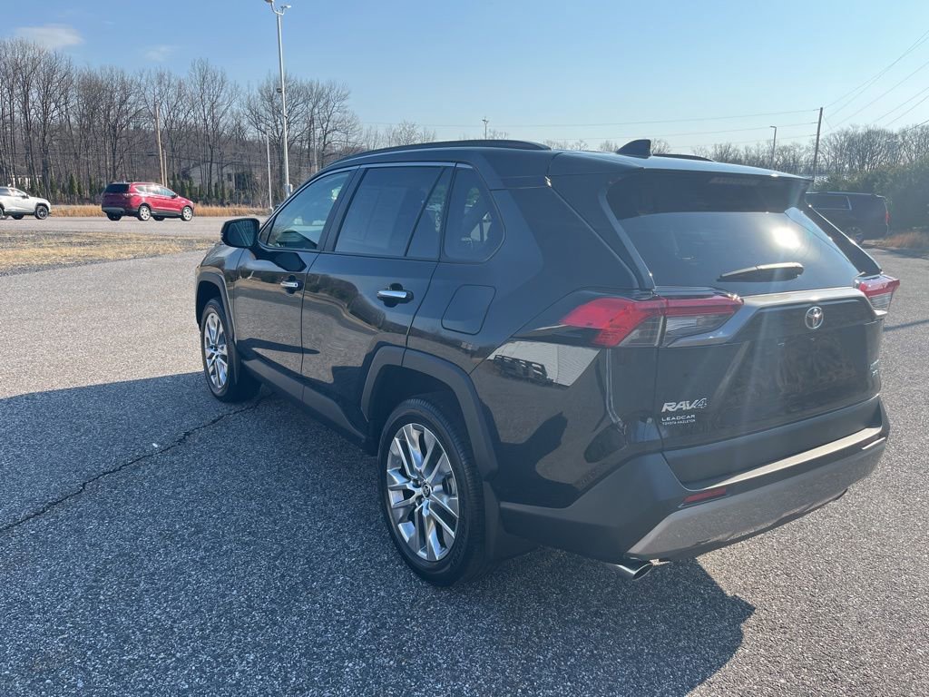 Used 2023 Toyota RAV4 Limited image 4