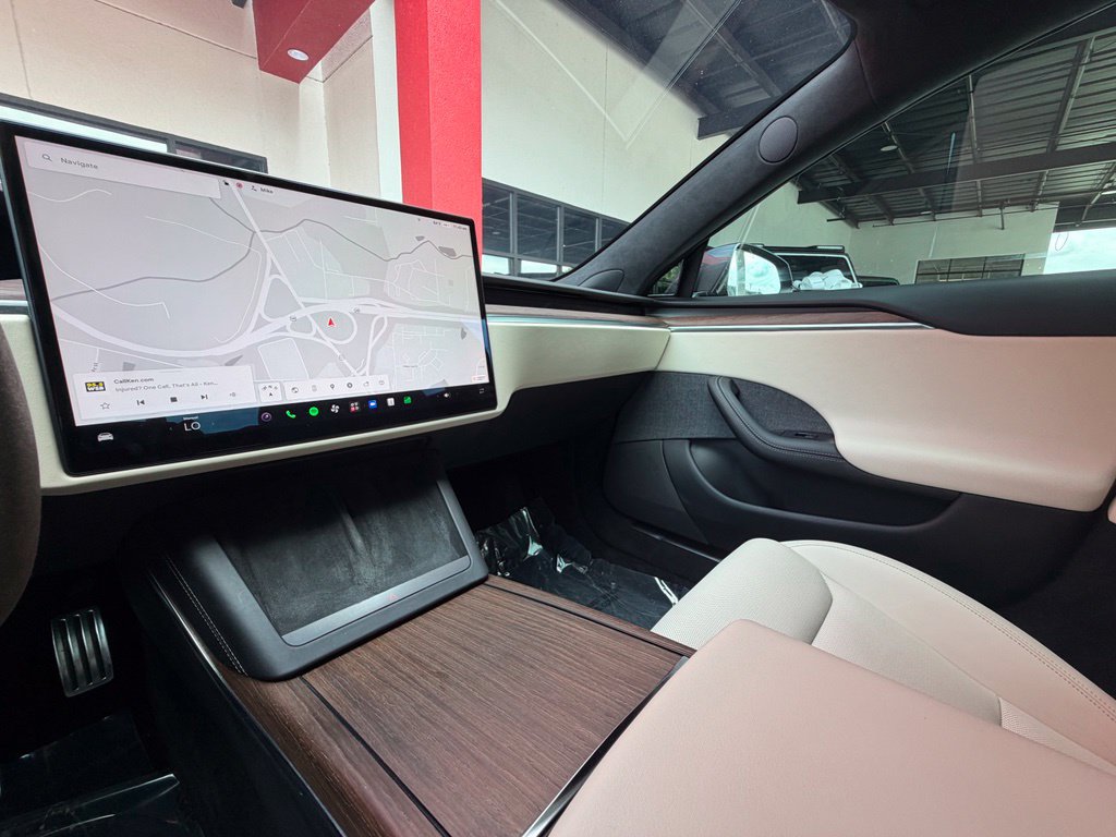 Used 2022 Tesla Model S AWD/4WD image 21