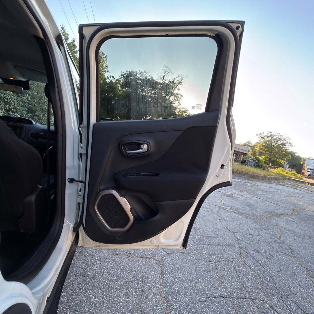 Used 2017 Jeep Renegade Sport w/ Power & Air Group FWD image 17