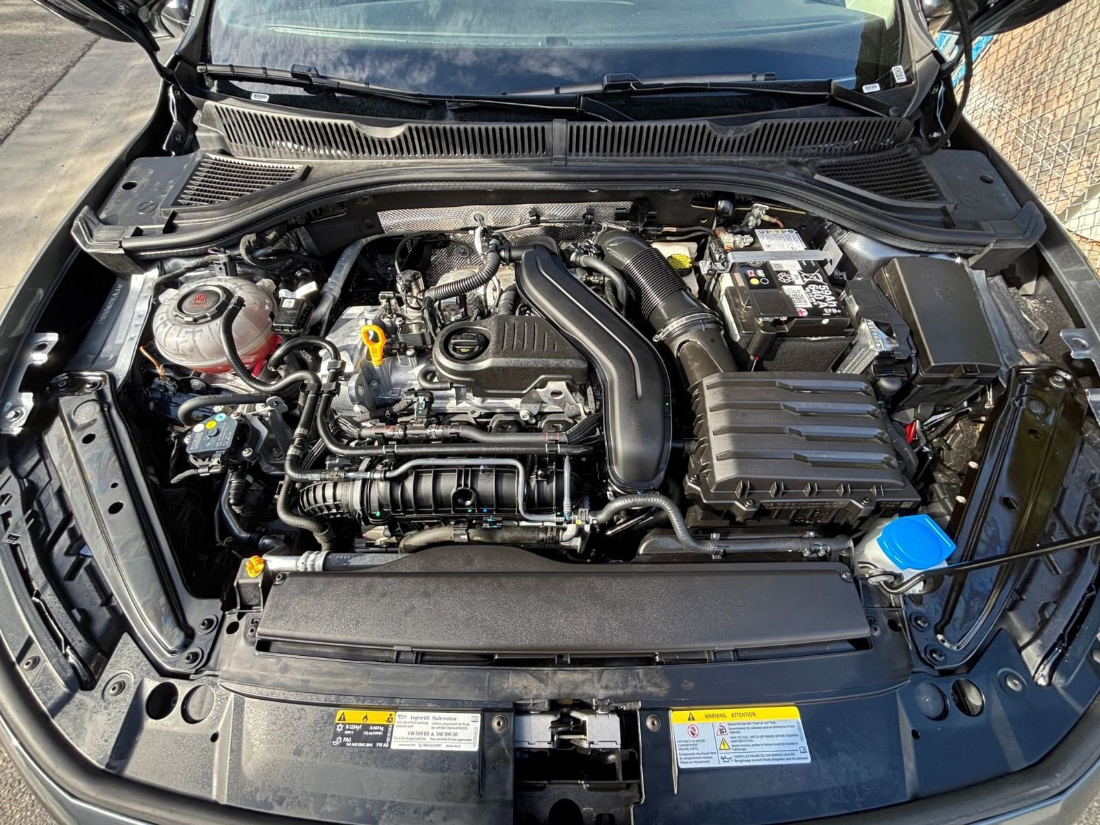 Used 2025 Volkswagen Jetta SE image 32