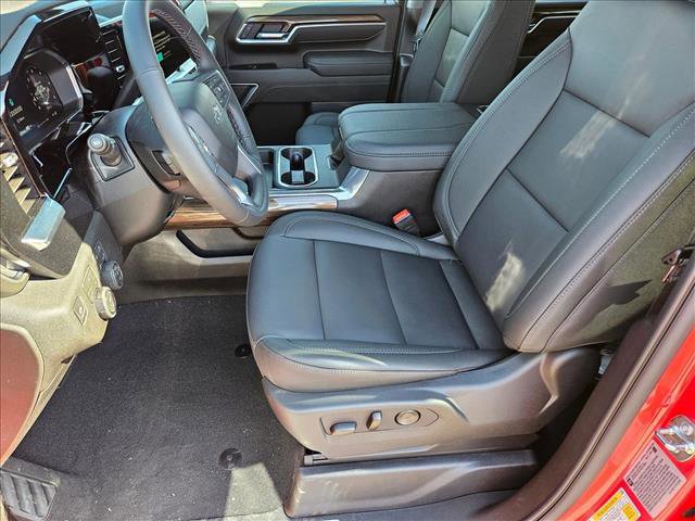 New 2026 Chevrolet Silverado 2500 LT w/ Trail Boss Package video 4