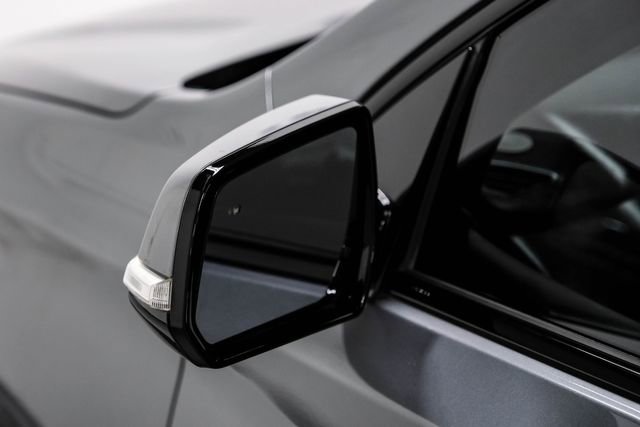 Used 2019 Chevrolet Traverse RS image 39