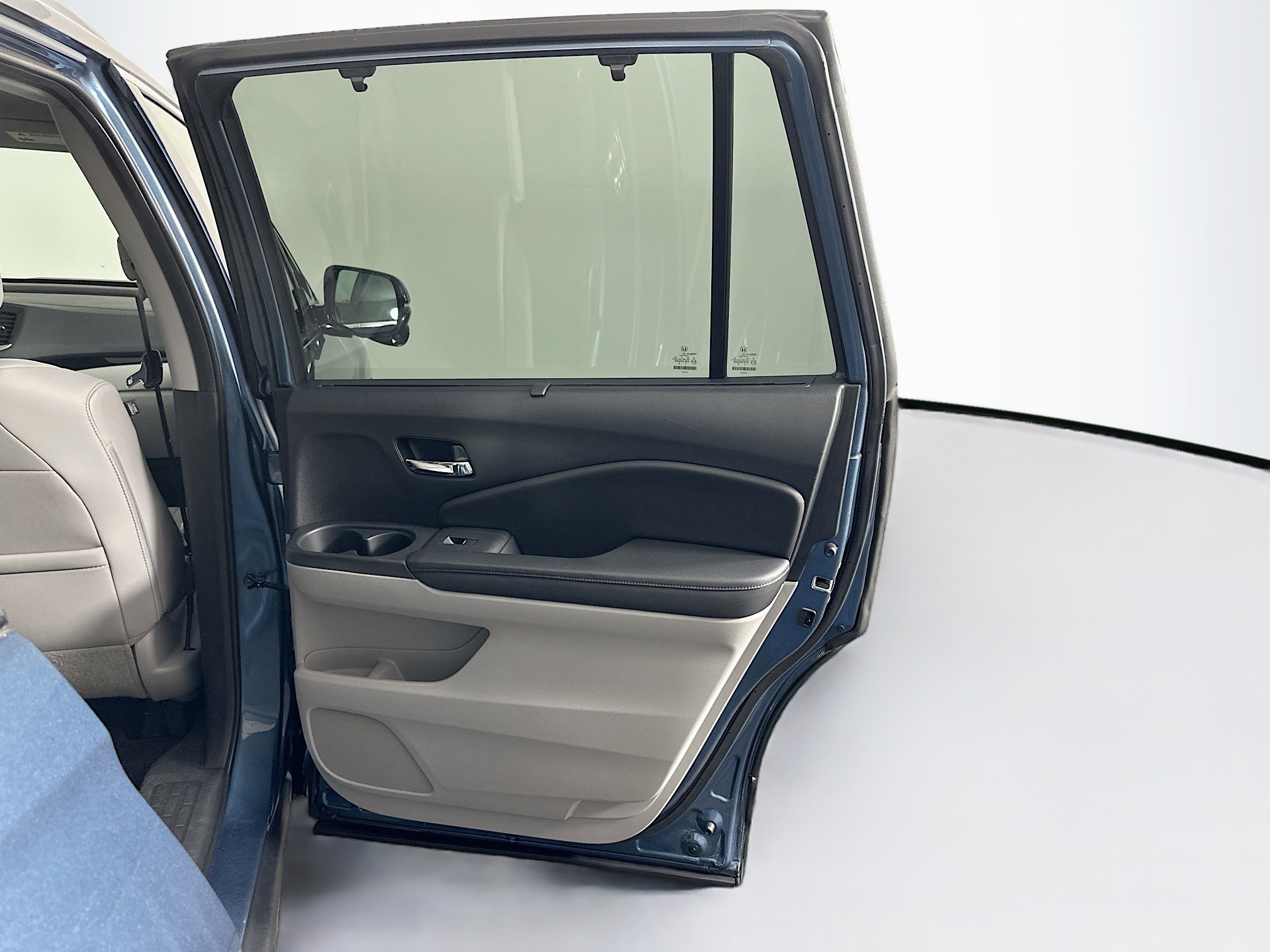 Used 2017 Honda Pilot Touring image 32