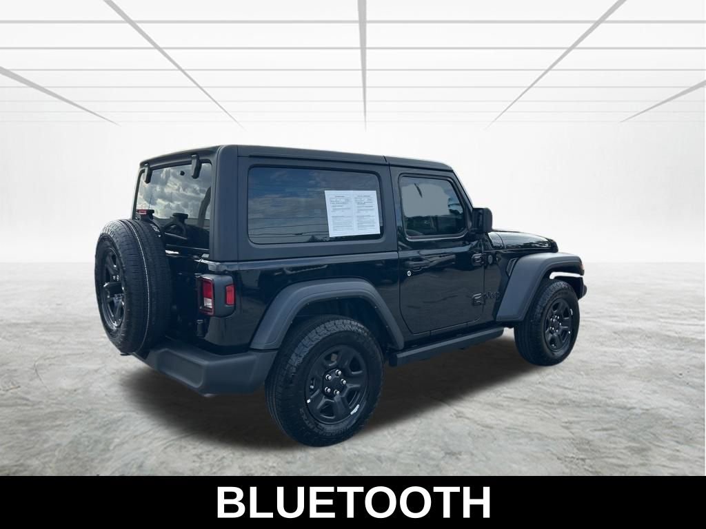 Used 2025 Jeep Wrangler Sport AWD/4WD image 5