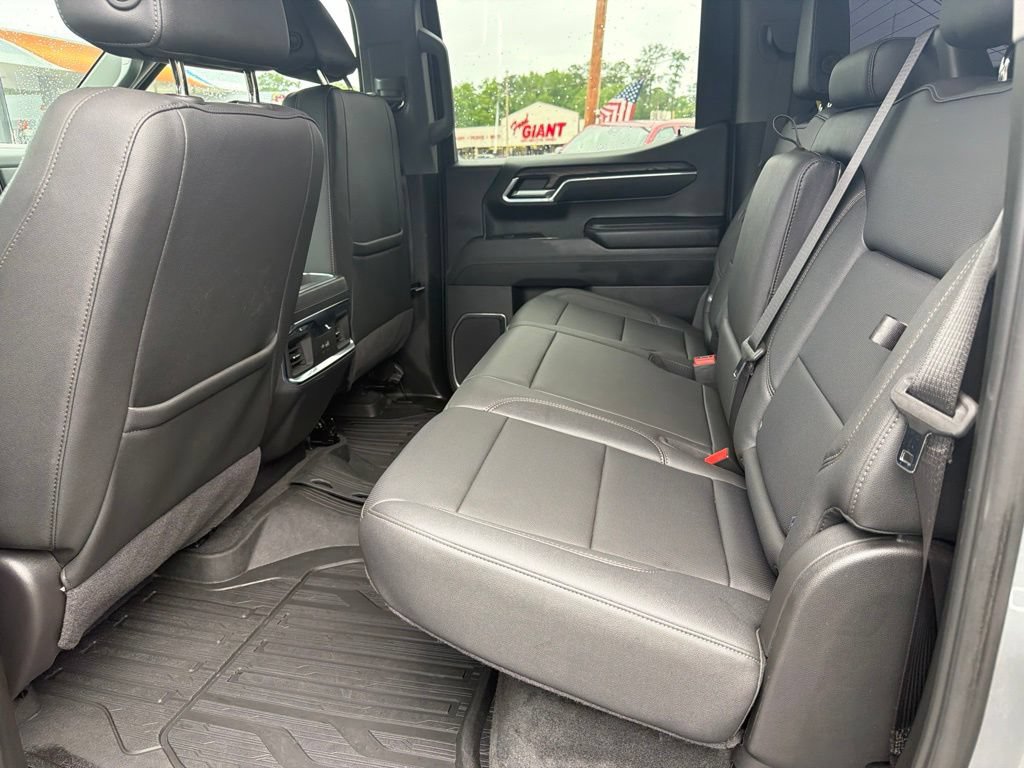Used 2024 GMC Sierra 1500 SLT w/ SLT Premium Package AWD/4WD image 10