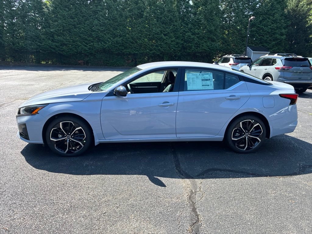 New 2026 Nissan Altima 2.5 SR AWD/4WD image 4
