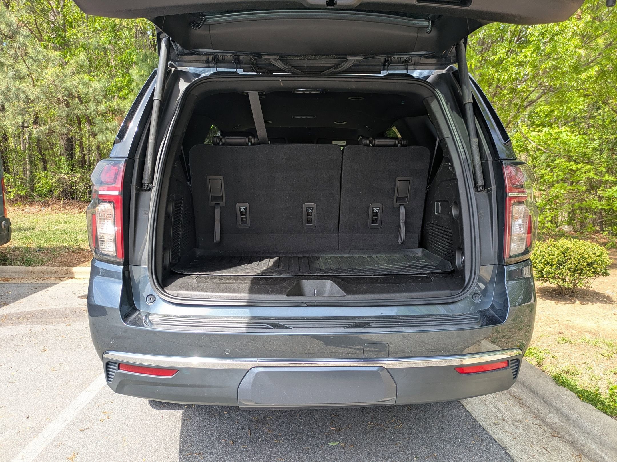 Used 2021 Chevrolet Tahoe LT AWD/4WD image 31