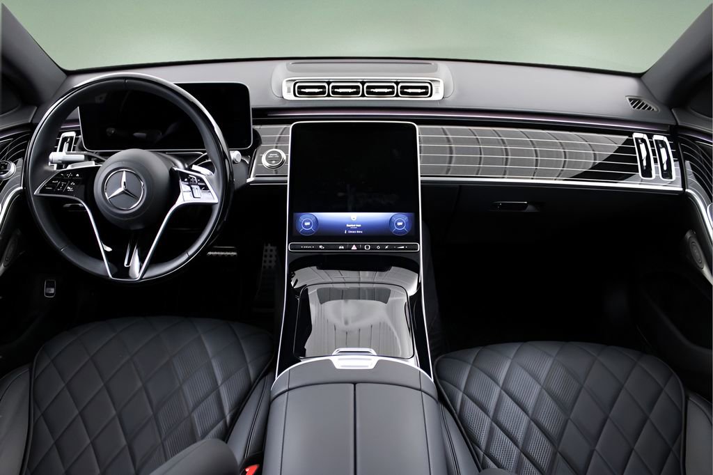 Used 2025 Mercedes-Benz S 580 4MATIC Sedan image 22