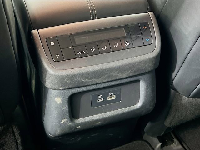 Used 2022 Nissan Pathfinder SL image 35