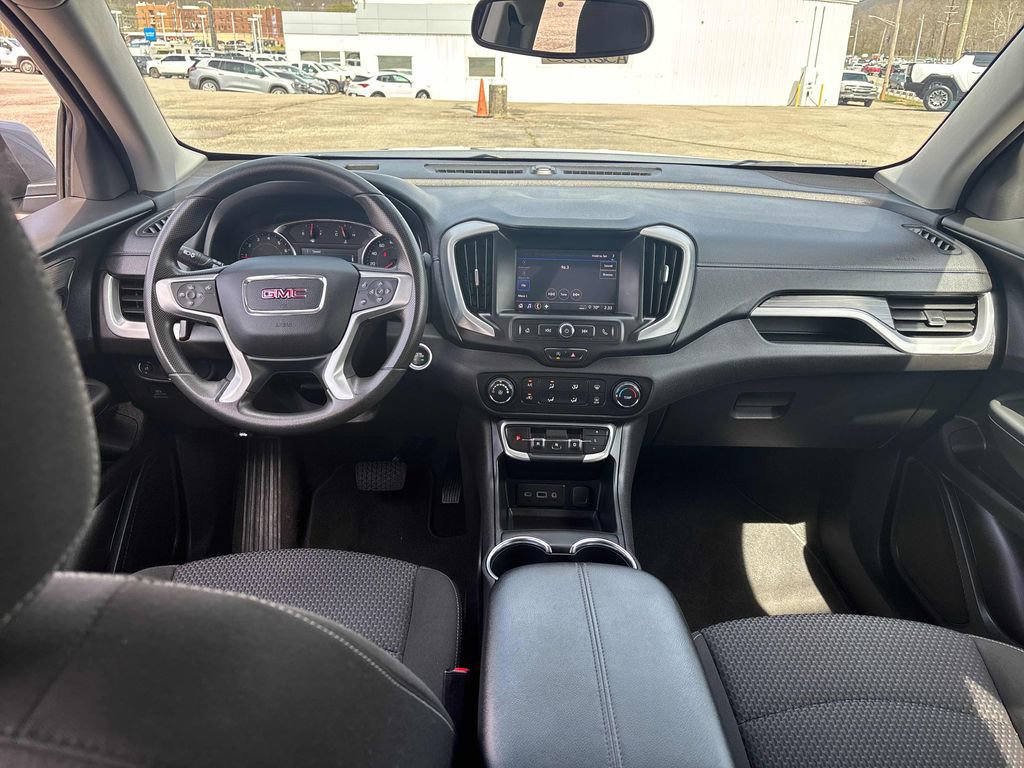 Used 2024 GMC Terrain SLE AWD/4WD image 20