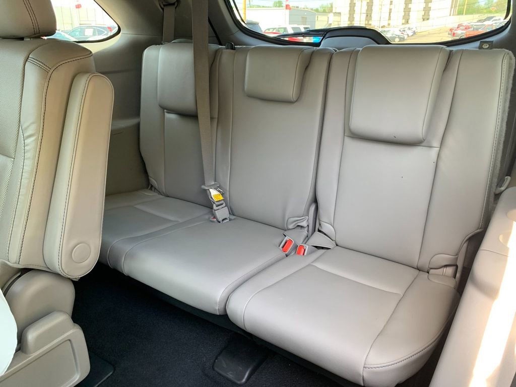 Used 2019 Toyota Highlander Limited image 18