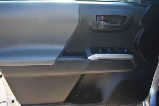 Used 2023 Toyota Tacoma SR5 RWD image 12