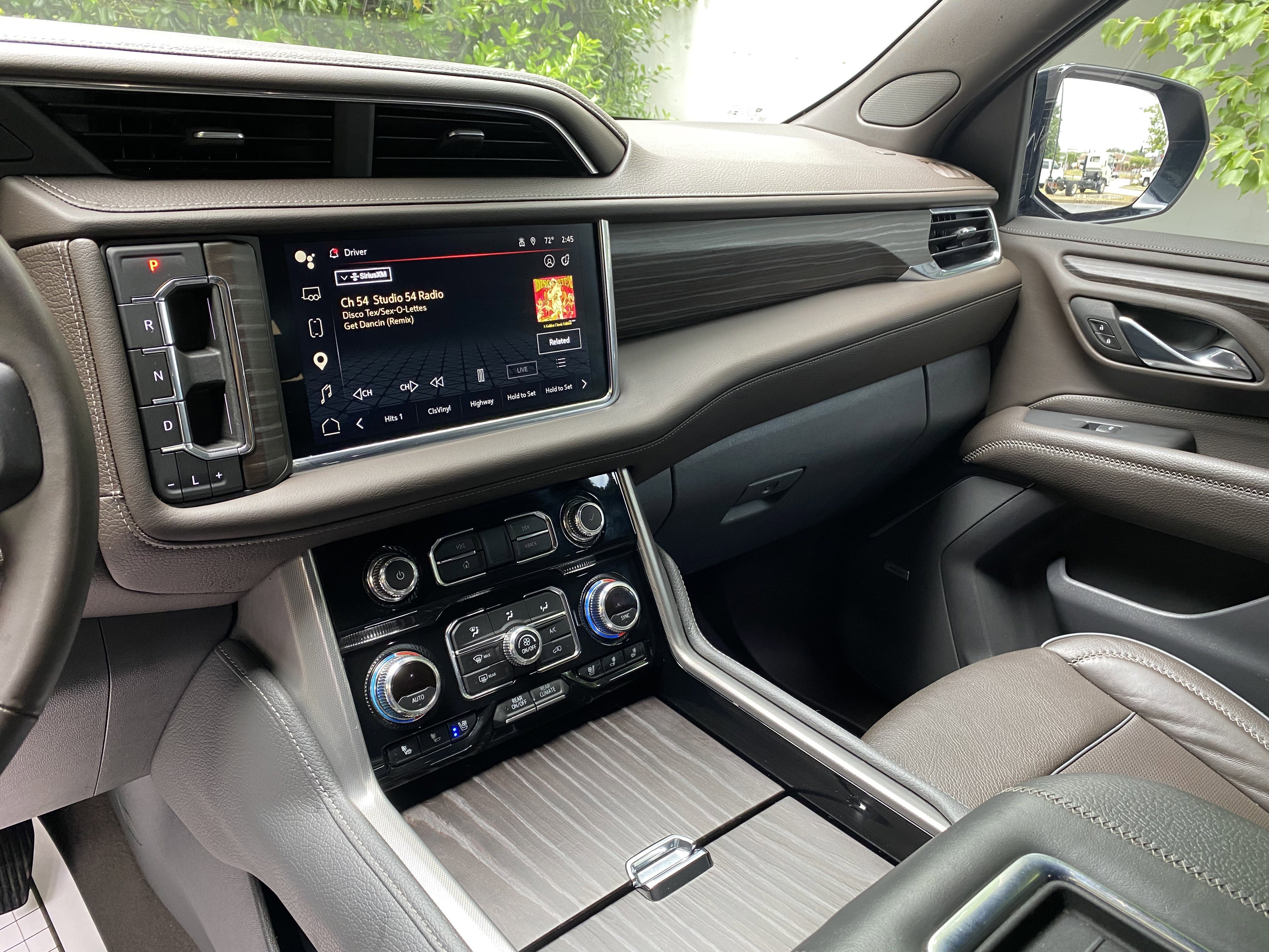 Used 2023 GMC Yukon Denali RWD image 25