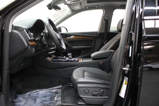Used 2021 Audi Q5 Premium Plus image 7