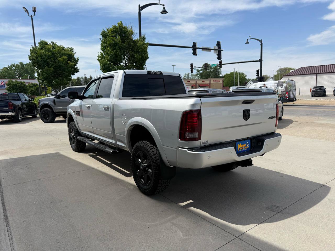 Used 2016 RAM 2500 Laramie w/ Sport Appearance Group AWD/4WD image 4