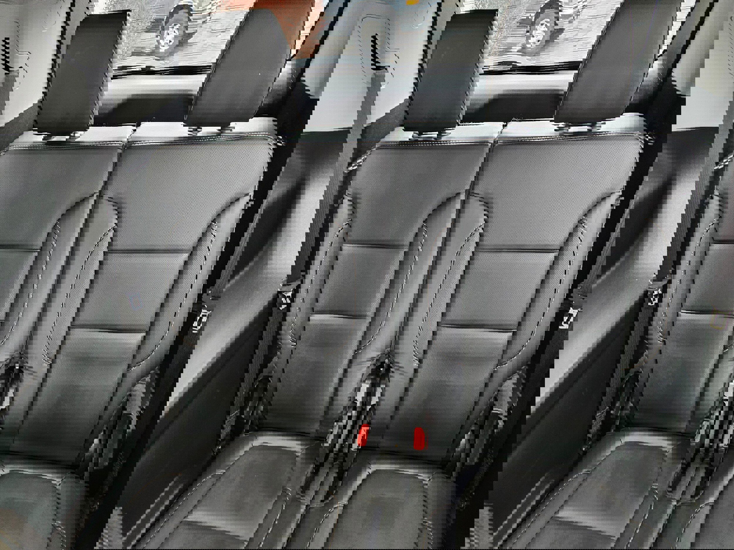 Used 2019 GMC Acadia SLT image 18